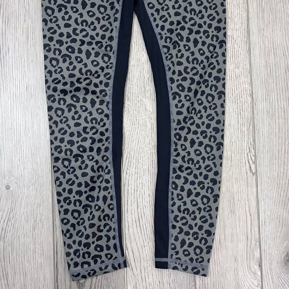 All Fenix Charcoal Cheetah Size S High Rise Jagger Athletic Workout 7/8 Leggings - Picture 5 of 15